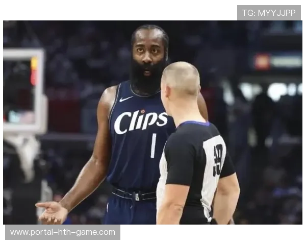 哈登大号三双助快船终结六连败,球队士气回升