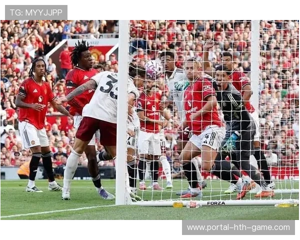 曼联两丢球暴露相同问题，一人防守遭痛批，曼联11秒遭闪击